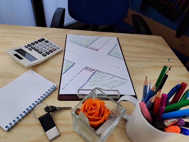 绘制过马路保险事务所图片下载