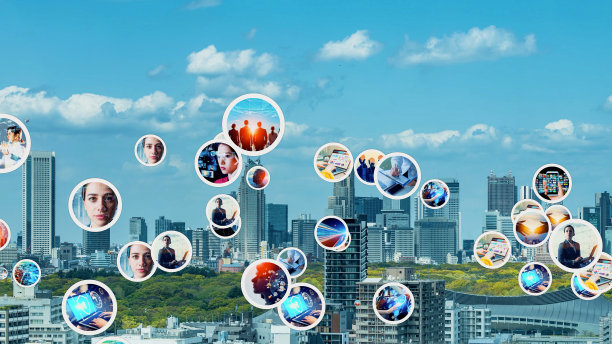 数码内容概念。社交网络服务。流媒体视频。非功能性测试。加以干预令牌。图片下载