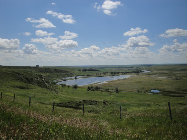 阿尔伯塔省南部的奥德曼河图片下载