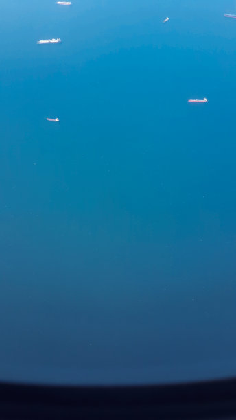 海上的船只图片下载