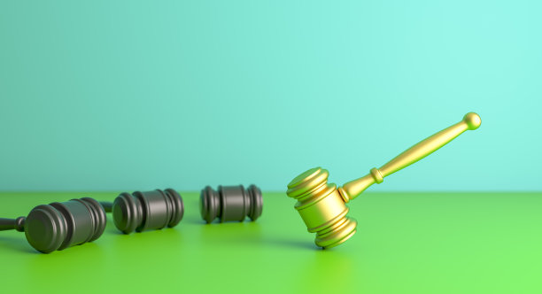 用木槌从人群中脱颖而出图片下载