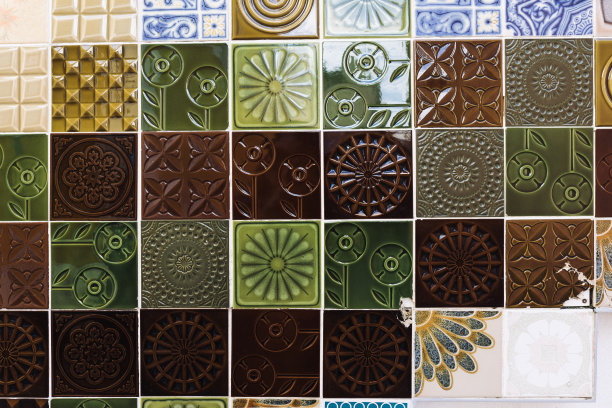 Azejulos墙瓷砖，典型的葡萄牙建筑。传统马赛克背景图片下载