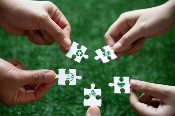 公司的目标是温室气体净零排放。碳信用概念。可交易的证书，以推动工业在效率成本低排放的方向。减少二氧化碳的拼图游戏图片下载