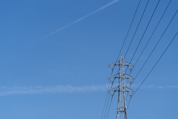 钢塔蓝天图片下载