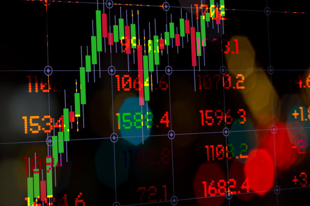 融资。Fintech。投资图表与屏幕上的数据样式彩色背景。图片下载