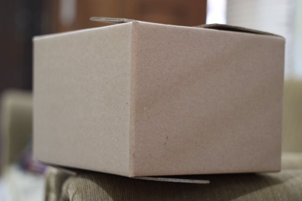 空棕色盒子的照片图片下载