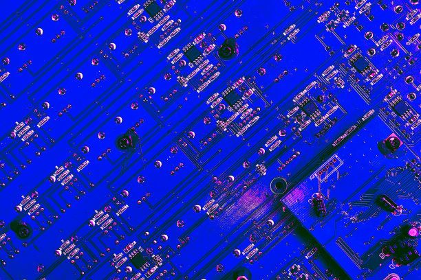 蓝色和粉红色印刷的无线电电子电路板图片下载