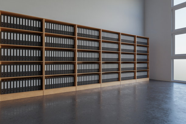 白色房间内部，放置商务文件和文件夹的书架。三维渲染图片下载