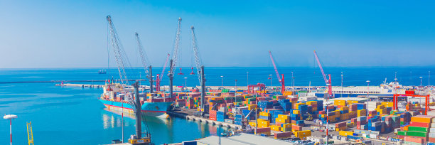 海运港口。航运。萨勒诺。意大利图片下载