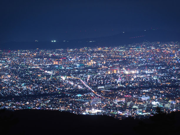 大阪的夜景。图片下载