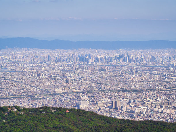 大阪鸟瞰城市景观。图片下载