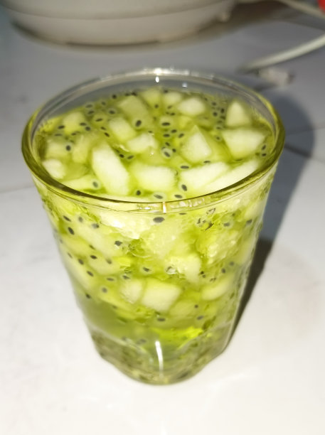 斋月期间的水果冰饮照片图片下载