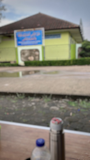 男生宿舍。散焦背景图片下载