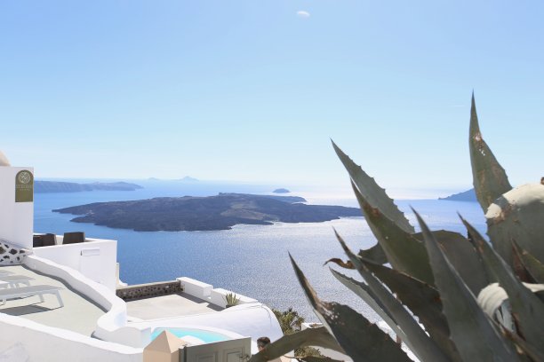 眺望大海和岛屿图片下载