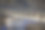 修理工的工具箱。箱子里有一套螺丝刀和扳手。金属工具放在一个满是灰尘的盒子里。工具箱:装在塑料盒里的一套工作工具图片下载