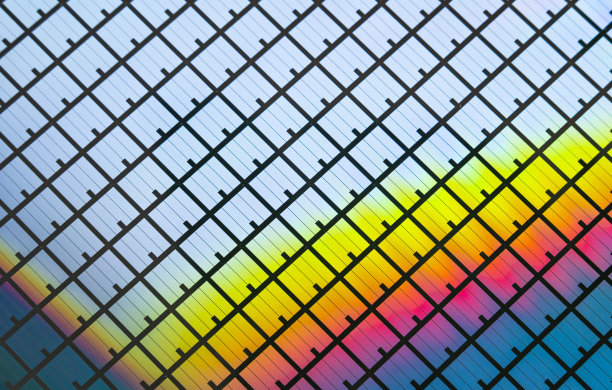 反射不同颜色的硅片。图片下载