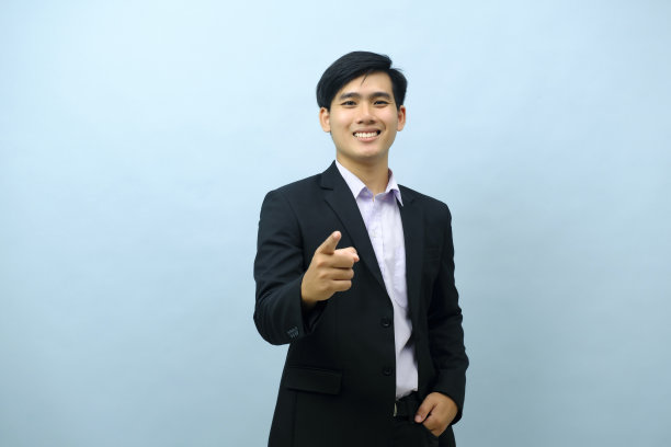 商人指着相机的肖像。图片下载