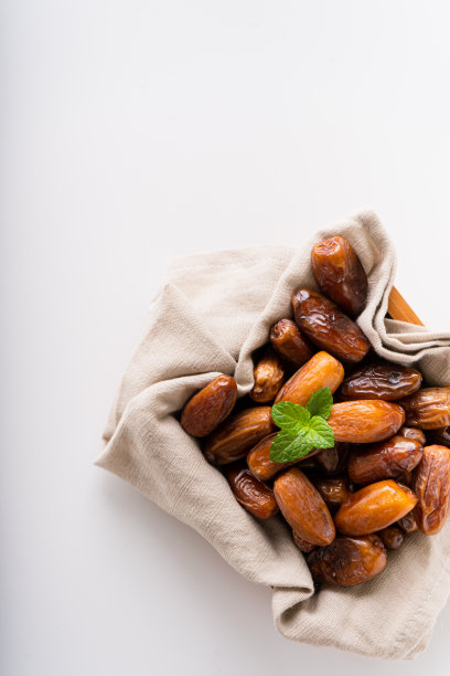 白底，木盘，枣干。图片下载