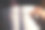 女性手里拿着眼镜。视力差的概念，读书，学习。图片下载