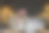 年轻沮丧的自由职业者正在经历严重的颈部疼痛。他在他的家庭办公室里，坐在他的现代工作场所，痛苦地按摩着它图片下载