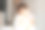 童女玩抱狗小狗金毛，宠物治疗和罐治疗成人和儿童。动物犬辅助疗法。孩子情感心理健康朋友爱紧紧拥抱图片下载