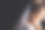 侧面新娘与婚纱和白色礼服。女孩修耳朵图片下载