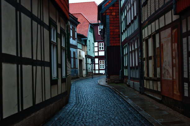 半木质结构房屋图片下载