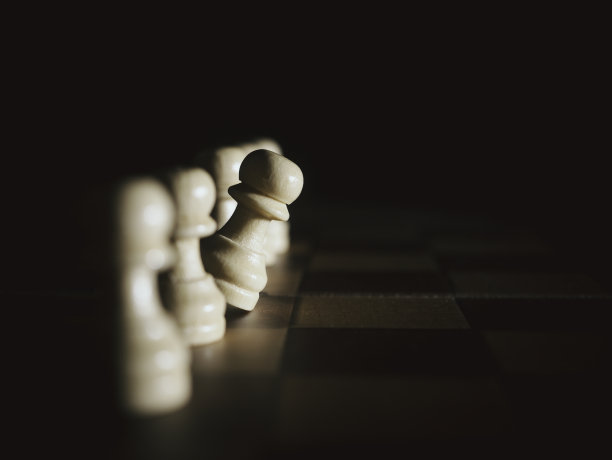 棋牌游戏的战略，计划，想法和竞争决策，成功的商业概念图片下载