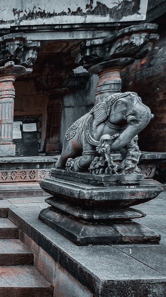 大象雕像图片下载