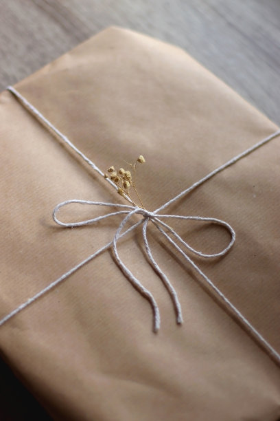 可持续包装的礼物图片下载