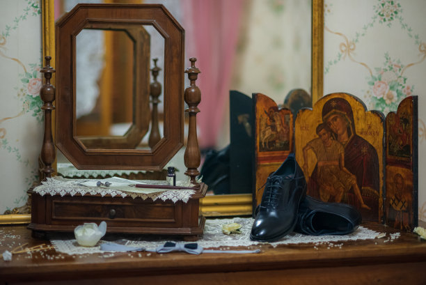 搭配各种配件的婚礼构图图片下载