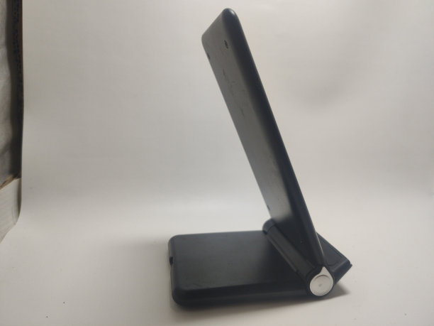 便携式无线充电器图片下载