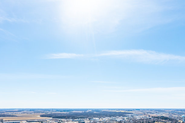 铁路轨道和火车站，斯特拉特福市，加拿大图片下载