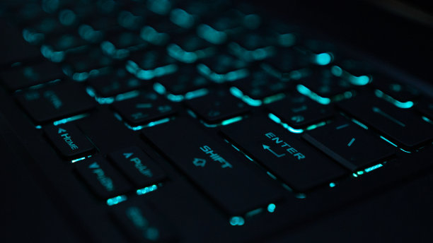 计算机键盘是一种输入设备，可以让人输入字母、数字和其他符号图片下载