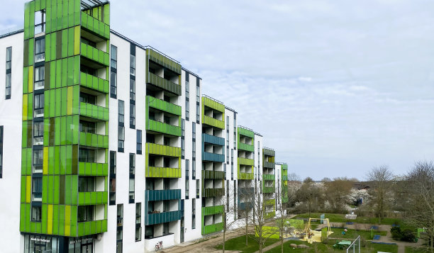 丹麦阿玛格的绿色公寓楼图片下载