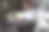 商人在办公室使用笔记本电脑。快乐成熟的男人，企业家，小企业主在网上工作。图片下载