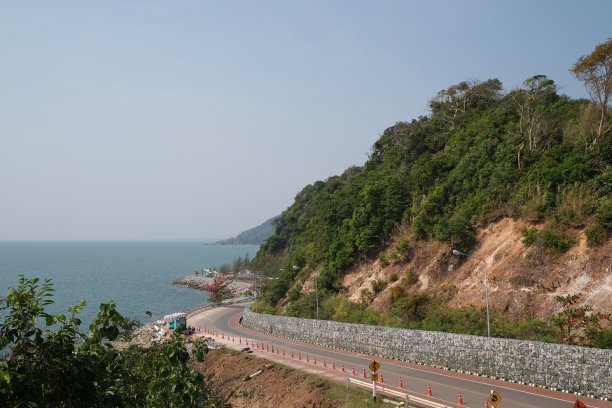 占武里的海和山图片下载