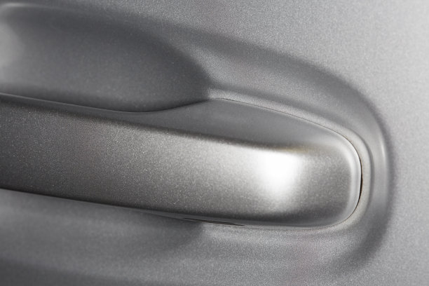 银色车门把手特写图片下载