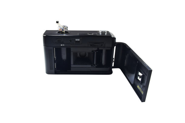 老式胶片的特写，相机内部F5.6 34mm。孤立在白色背景上。834图片下载