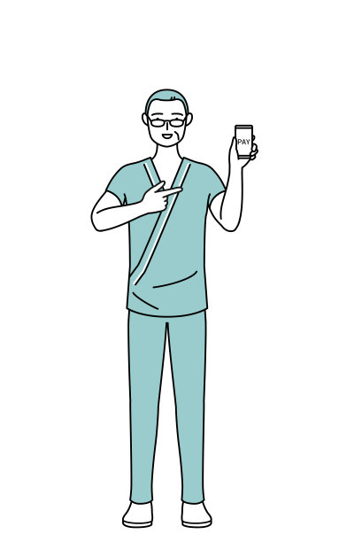 住院的中老年男性患者穿着医院长袍，建议用智能手机进行无现金在线支付。图片下载