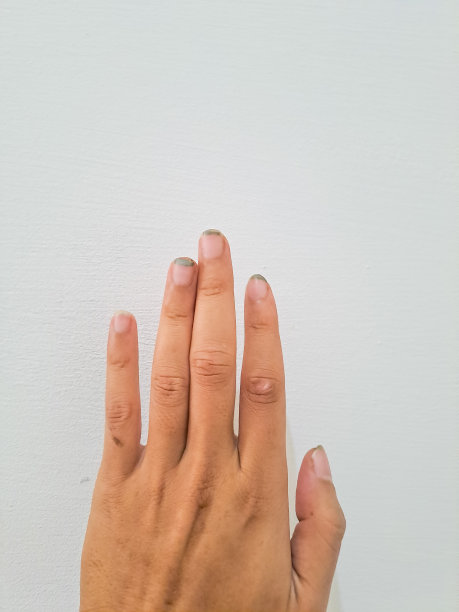 脏的指甲图片下载