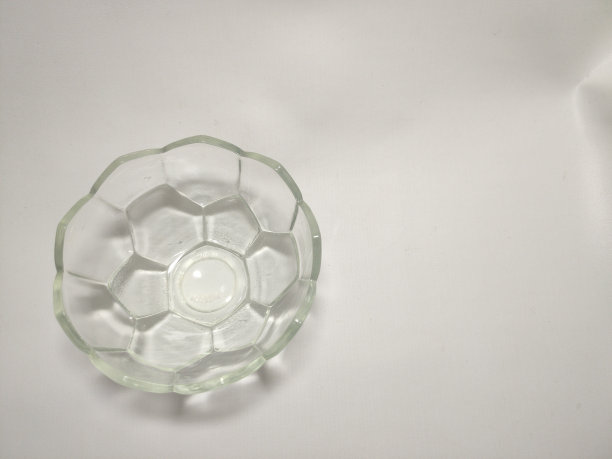 小碗，玻璃做的图片下载