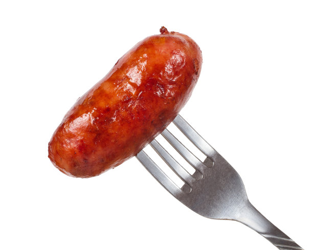 叉子上的烤肉香肠。图片下载