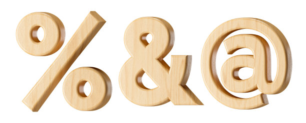 木头做的字母图片下载