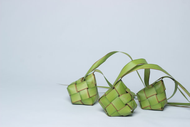 Ketupat或粽子是当地节日期间的美食。图片下载