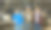成功的上了年纪的奶牛场老板带着儿子和十几岁的孙子站在牛栏里和奶牛在一起图片下载
