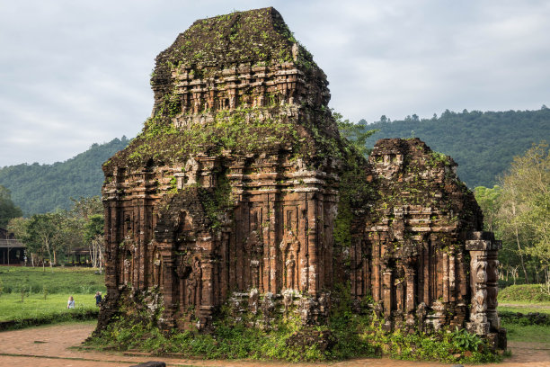 越南圣子保护区的印度塔庙遗迹图片下载