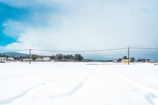 日本长野县村庄的冬季景色图片下载