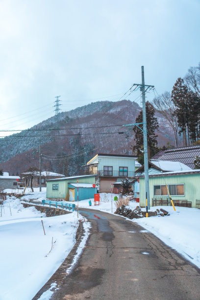 日本长野县村庄的冬季景色图片下载