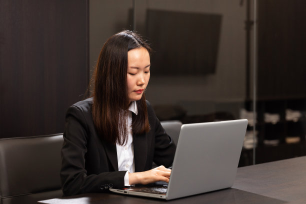 中国女商人图片下载